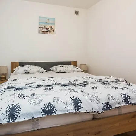 With Parking Space - 20799 Apartman Vir